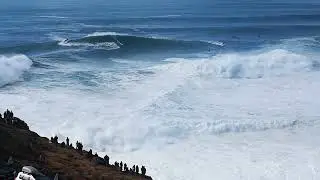 🌊 Riding the Giants: Nazar&eacute;'s Massive Waves 🌊