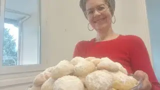 غريبة السميدة بنكهة البرتقال مشبعة  ولديدة