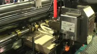 全自動貼箱機