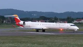 Air Nostrum CRJ-1000 takeoff at Graz Airport | EC-MVC