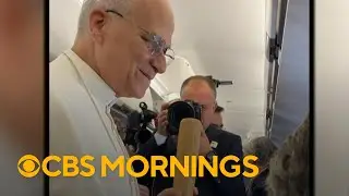 CBS News' Chris Livesay gives Pope Leo White Sox memorabilia on first papal trip
