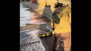 Phoenix, Arizona . AutoZone pressure washing and window cleaning