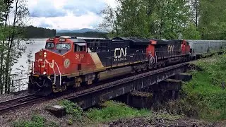 Massive Loaded Grain Train On Their Way To The Port, Pushed By An EMD SD70ACe! - CN Yale Sub