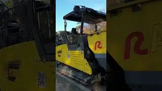 Eine Maschine f&uuml;r den Stra&szlig;enbau.