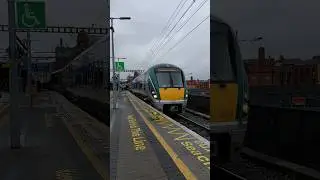 *Horn* Irish Rail ICR Class 22000 NO.22359 to Hazelhatch and Cellbridge at Connolly Station 16/2/23