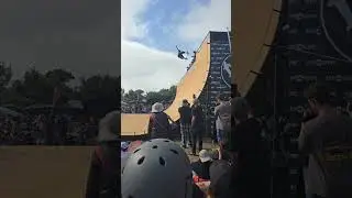 Skateboarder Goes All Out at Exposure #exposure #encinitas #2025 #shorts #skate #sk8 #l7 #california