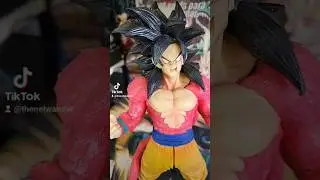 Goku Super Saiyajin 4 Master Star Piece Banpresto