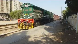 Big Train of Pakistan Railway | Drigh Colony Railway Station Karachi | Maal Gaadi