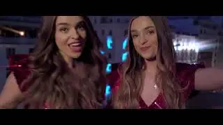Por Los Pelos &ndash; Videoclip Oficial 