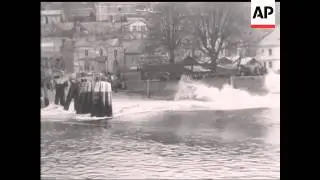 THE SEINE