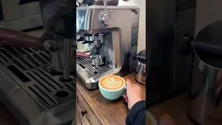 Everything about this 🥹 #maplespice #maple #latte #coffeeinspiration #coffeerecipe #shortsvideo