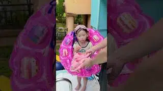 The function of reverse wearing shoes#clown #couple #shorts #funny