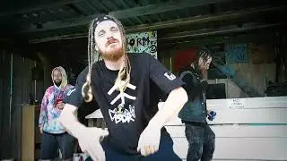Earworm Family (Official Music Video) - EARWORM