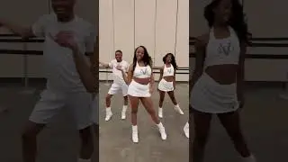 VUU RAH RAH CHEERLEADERS