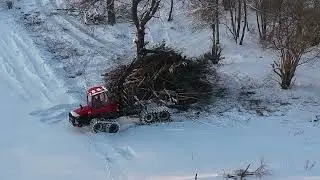 Komatsu skotare kör ris 