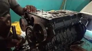 engine @ kubota piston moving and timing gear fitted/check the engine #in table mu5501 model