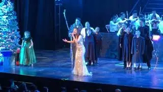 2025 NAVIDAD EN LAS PELÍCULAS - MUÉSTRATE - CARMEN SARAHÍ Y LESLIE GIL 