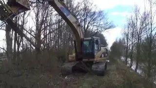 CAT 323 D RUPS KRAAN MET BOMENSCHAAR & BOMENKNIPPER