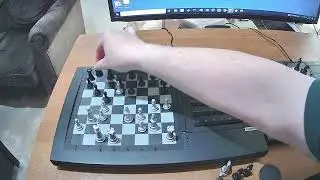 Saitek Kasparov GK 2100 vs Saitek Master Chess Computer