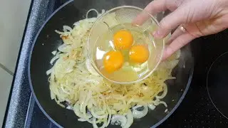 ЖАРЕНОЕ ЯЙЦО С ЖАРЕНЫМ ЛУКОМ   🥚🍳 (идеально для промежуточных блюд)