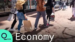 U.S. Personal Incomes Soar by Most on Record on Fiscal Stimulus