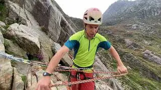How to set up an abseil/rappel