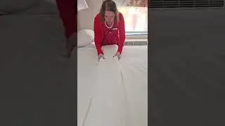 How to Make a Marriott Bed 