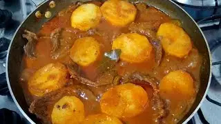 BIFE  DE FRIGIDEIRA COM BATATAS - Molho perfeito Bife macio e suculento