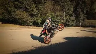 Tandem stunt