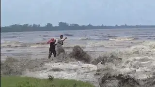 TERJADI LAGI FENOMENA ALAM SEPASANGAN KEKASIH TERJEBAK