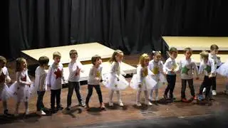 Maristas Valencia. Festival de Navidad 3 y 4 años infantil (parte 1)