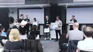 &ldquo;Good vs bad questions &ndash; a customer research game&rdquo; by Thomas Gl&auml;ser @ UX & Product Meetup Munich #9