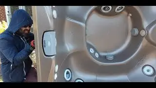 Full Foam Hot Tub Leak Repair Bottom Access in the Freezing Winter!