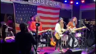 ~Reckless Live At Fox And Locke~ Hippies And Cowboys