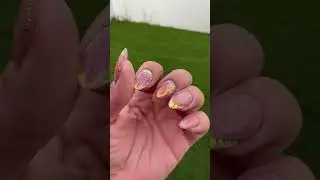 Aurora glitter nails with perfect french  #nails  #u&ntilde;as #aurora #nailart  #diy  #2023  S&Iacute;GUEME