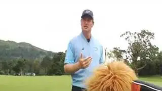 Play a hole with Ernie Els