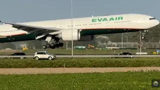 BOEING 777-35E EVA AIR (BANGKOK TO AMSTERDAM) ARRIVING AT AMSTERDAM AIRPORT SCHIPHOL B16739 / BR75
