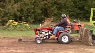 Garden tractor pulls Modified 950lbs