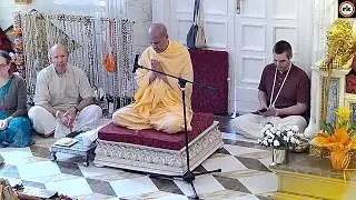 (30 marzo 2019) 🌸 Sua Santità Radhanath Swami ♥️ Iniziazioni a Villa Vrindavana