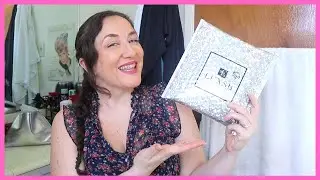 LUXSB Perfume Subscription | Luxury Scent Box Unboxing | KATE KOSLOV