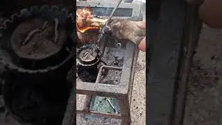 Easy way of cleaning lamb legs/mutton paya on stove #lamblegscleaning #muttonpaya #kharode