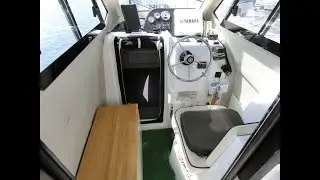 中古艇ドットコム 　ヤマハ　ＦＡＳＴ２６　キャビン内