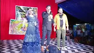 Abhaya mallia Spotted on stage with Dillip swain award show 