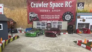 We&rsquo;re slidding down at the hobby shop again tonight. RDS redcat drift car and two mst 2.5.