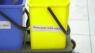 3 BUCKET MOPPING SYSTEM