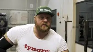Tr&auml;na med Johnny - stockpress