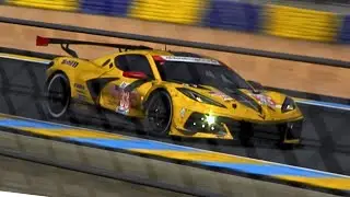 Corvette C8.R GTE loud downshifts and sound at Le Mans - 5.5L V8 Sound