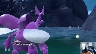Pok&eacute;mon Scarlet (Shiny Hunting and Charizard Raid)
