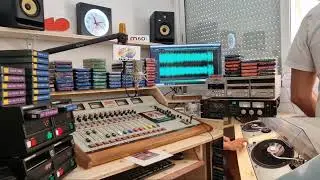 Recreación de una hora de fórmula en Radio Barcelona FM, Los 40 Principales. Radio de los años 90.