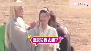 且是天下 赵露思，杨洋超甜互动 手牵着不放，赵露思还教杨洋跳舞❤️